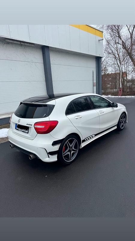 Gebraucht Mercedes A200 AMG line 156 PS (114 kW) 2013 Weiß Kleinwagen
