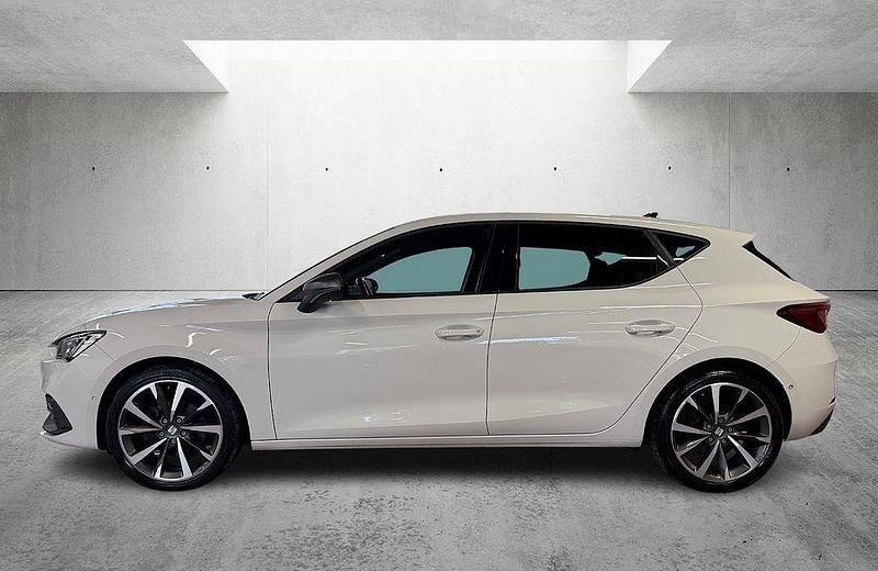 Gebraucht Seat Leon FR 150 PS (110 kW) 2021 Weiß Limousine