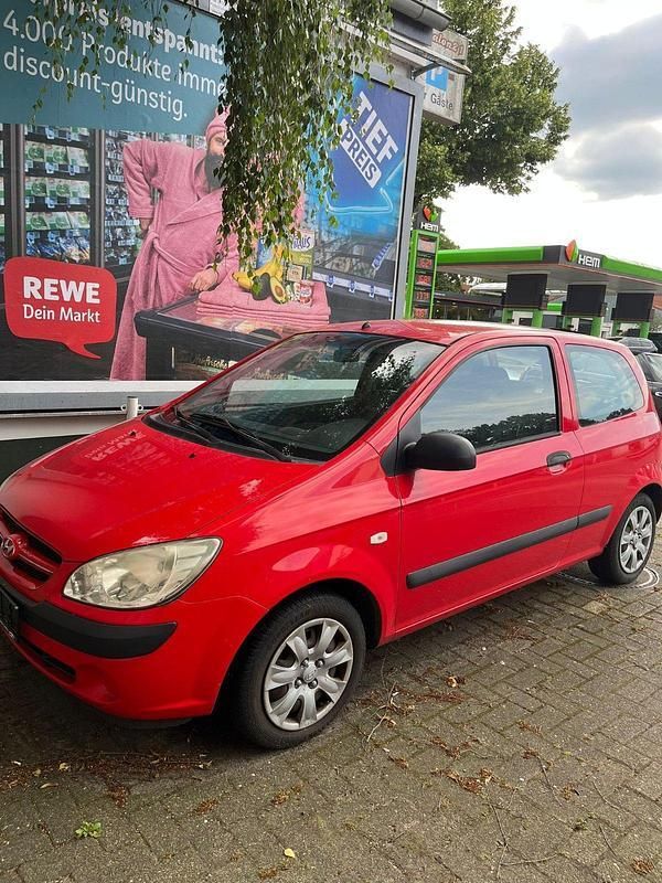 Rot Gebraucht 2008 Hyundai Getz Kleinwagen | 750 € (Superpreis) - Bild 1/4