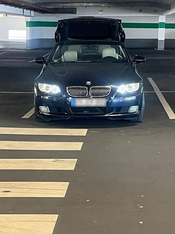 Gebraucht BMW 325 Cabriolet 218 PS (160 kW) 2007 Blau Cabrio