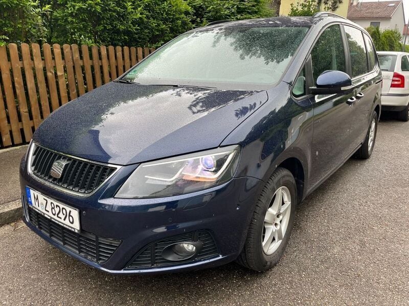 Blau Gebraucht 2013 Seat Alhambra Style Van / Kleinbus | 7.999 € (Superpreis) - Bild 1/4