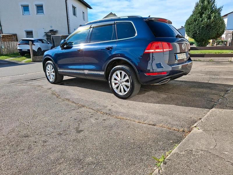 Gebraucht VW Touareg 245 PS (180 kW) 2012 Blau SUV