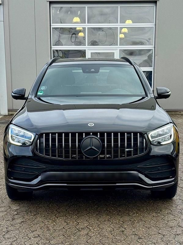 Gebraucht Mercedes GLC43 AMG AMG 390 PS (286 kW) 2022 Schwarz SUV