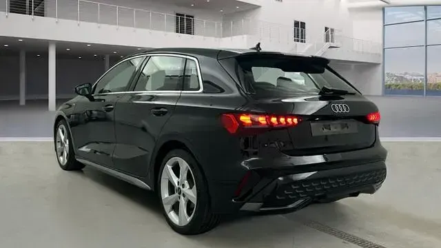 Gebraucht Audi A3 S-Line 150 PS (110 kW) 2025 Schwarzkeine angabe Limousine