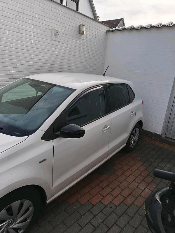 Gebraucht VW Polo 86 PS (63 kW) 2012 Weiß Kleinwagen