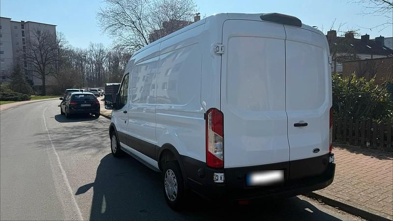 Gebraucht Ford Transit 105 PS (77 kW) 2022 Weiß Van / Kleinbus