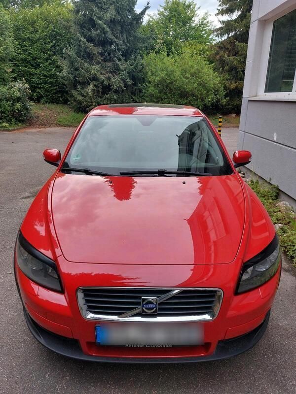 Rot Gebraucht 2008 Volvo C30 Kleinwagen | 3.450 € (Fairer Preis) - Bild 1/4