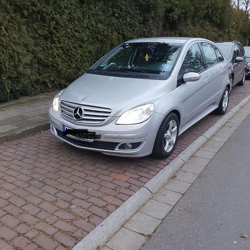 Gebraucht Mercedes B200 140 PS (102 kW) 2007 Van / Kleinbus