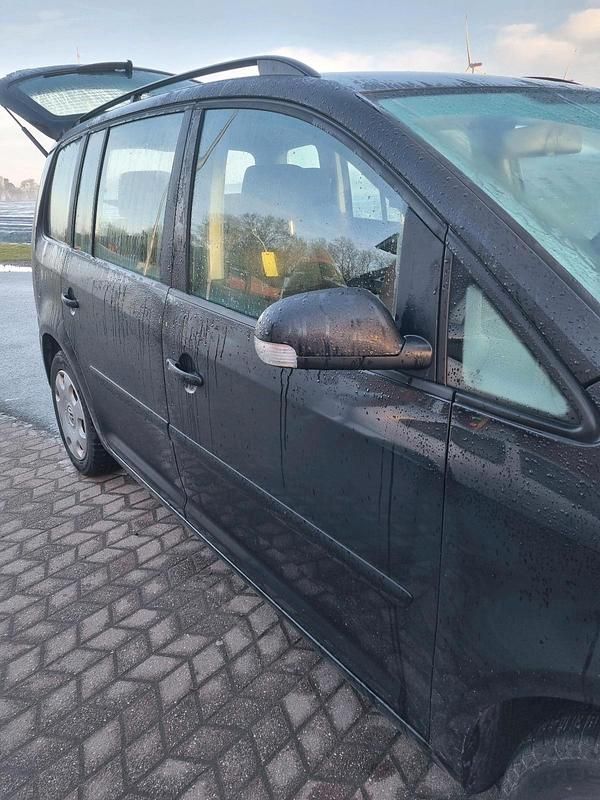 Gebraucht VW Touran 105 PS (77 kW) 2004 Schwarz Van / Kleinbus