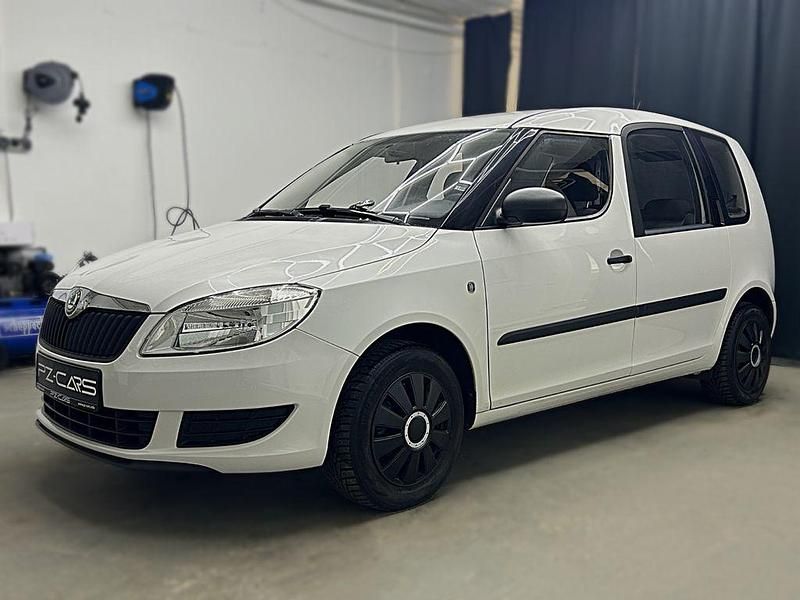 Gebraucht Skoda Roomster 69 PS (50 kW) 2011 Weiß Van / Kleinbus