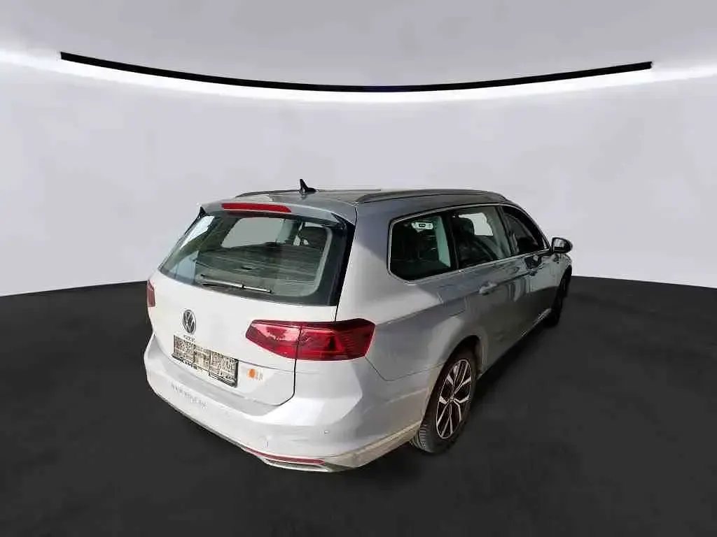 Gebraucht VW Passat GTE 218 PS (160 kW) 2022 Mondsteingrau Kombi