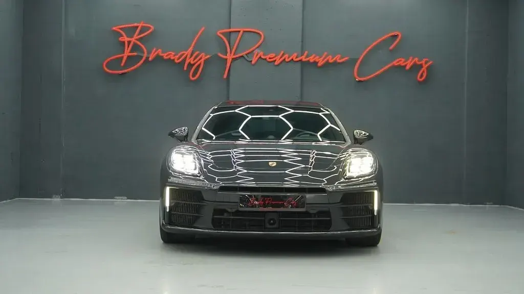 Gebraucht Porsche Panamera 4 354 PS (260 kW) 2024 Grau Kleinwagen