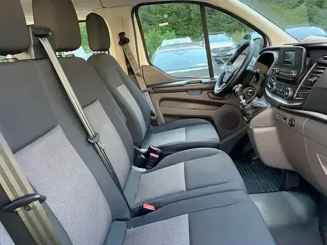 Gebraucht Ford Tourneo Custom 105 PS (77 kW) 2021 Andere Van