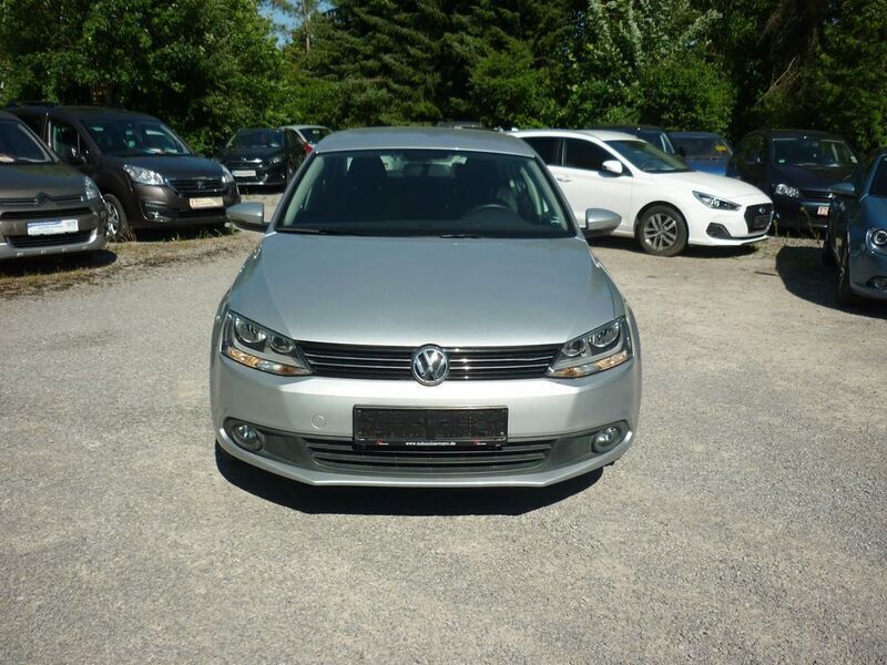 Gebraucht VW Jetta Comfortline 105 PS (77 kW) 2012 Silber Limousine