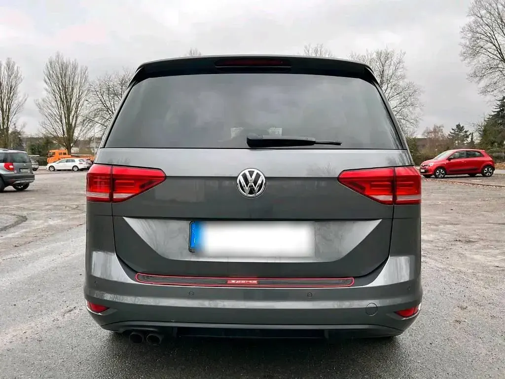 Gebraucht VW Touran 150 PS (110 kW) 2017 Grau Van / Kleinbus