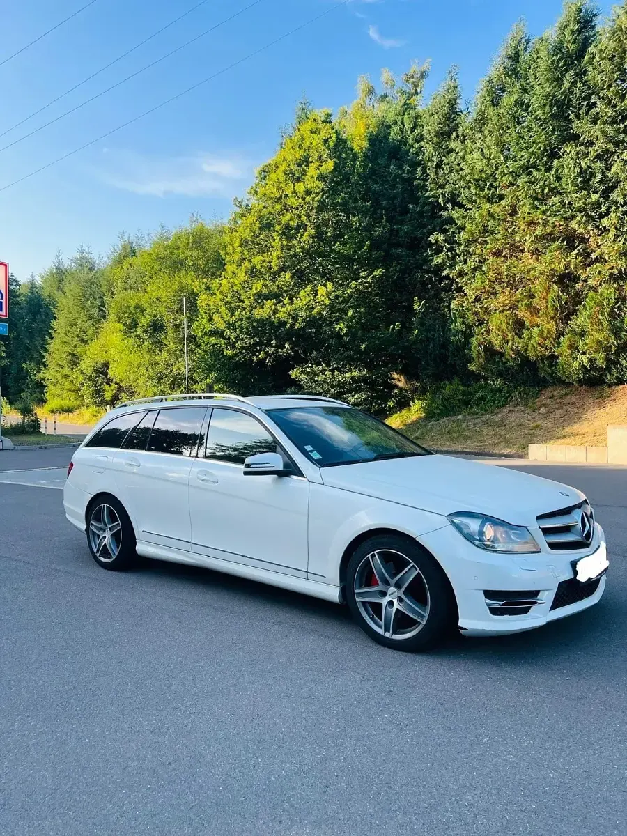 Gebraucht Mercedes C300 231 PS (169 kW) 2012 Weiß Kombi