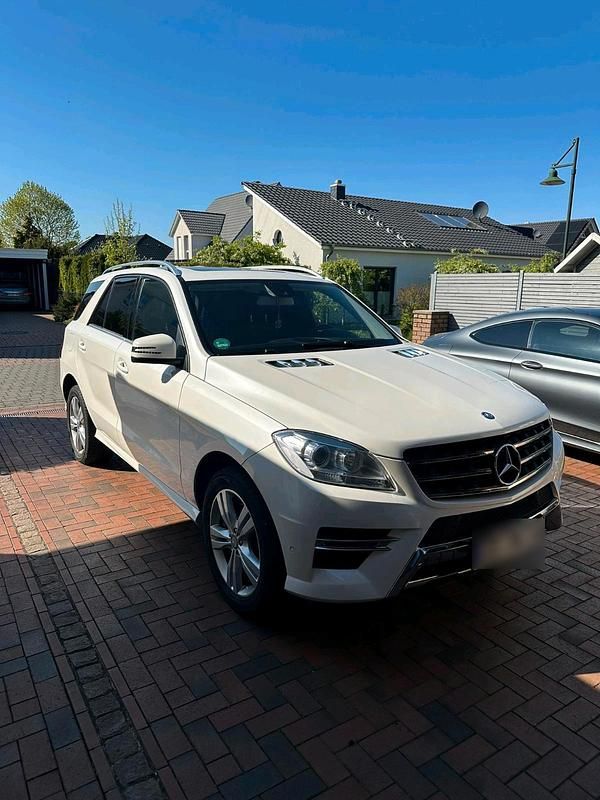Gebraucht Mercedes ML350 258 PS (189 kW) 2013 Weiß SUV