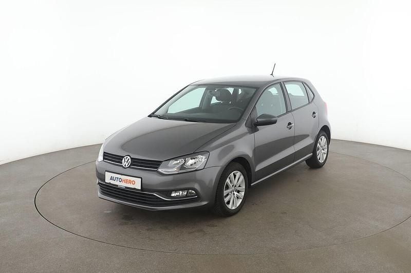 Grau Gebraucht 2016 VW Polo Comfortline Limousine | 9.160 € (Guter Preis) - Bild 1/3