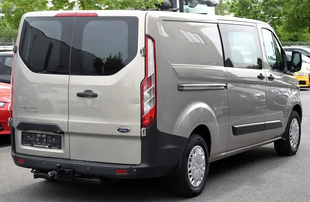 Gebraucht Ford Transit Custom 125 PS (91 kW) 2014 Tectonic silver Van / Kleinbus