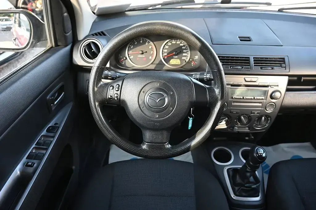 Gebraucht Mazda 2 Active 80 PS (58 kW) 2007 Rot Kleinwagen