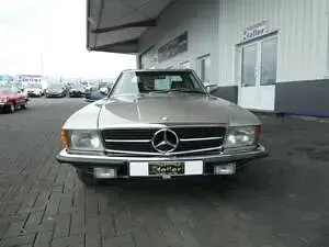 Gebraucht Mercedes SL500 245 PS (180 kW) 1985 Silber Cabrio