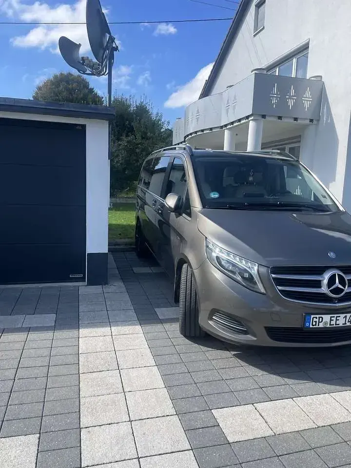 Gebraucht Mercedes V250 Edition 190 PS (139 kW) 2014 Grau Van / Kleinbus