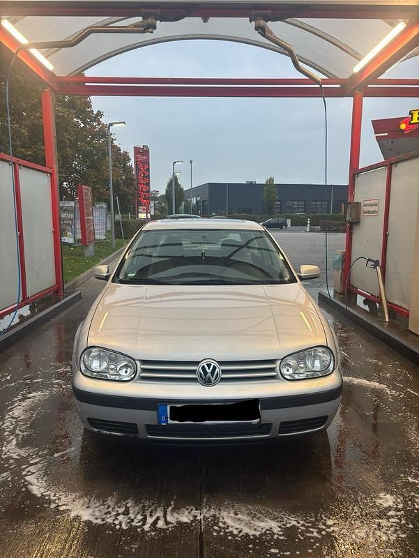 Gebraucht VW Golf IV 101 PS (74 kW) 1999 Silber Kleinwagen