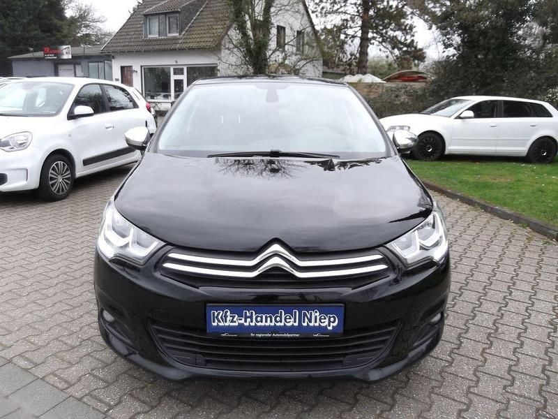 Gebraucht Citroën C4 SELECTION 131 PS (96 kW) 2016 Schwarz Limousine