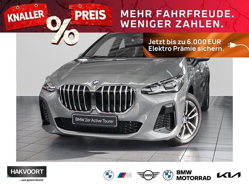 Neu BMW 230e Active Tourer Efficient Dynamics 326 PS (239 kW) 2025 Skyscraper grau metallic Van / Kleinbus
