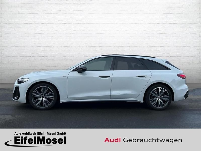 Gebraucht Audi A5 Sport 204 PS (150 kW) 2025 Weiß Kombi