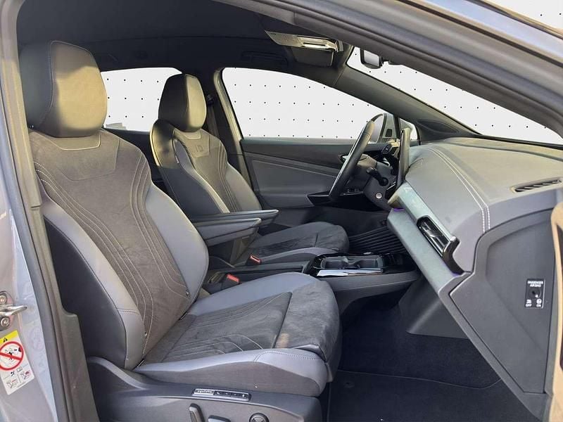 Gebraucht VW ID.5 Pro Performance 150 kW (204 PS) 2023 Mondsteingrau SUV