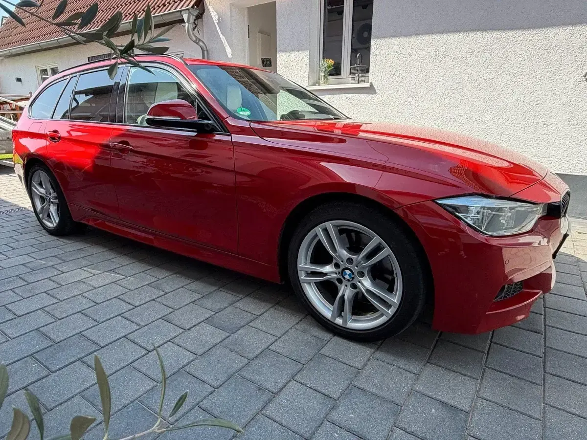 Gebraucht BMW 325 M Sport 224 PS (164 kW) 2017 Rot Kombi