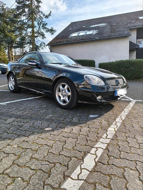 Gebraucht Mercedes SLK230 197 PS (144 kW) 2000 Schwarz Cabrio