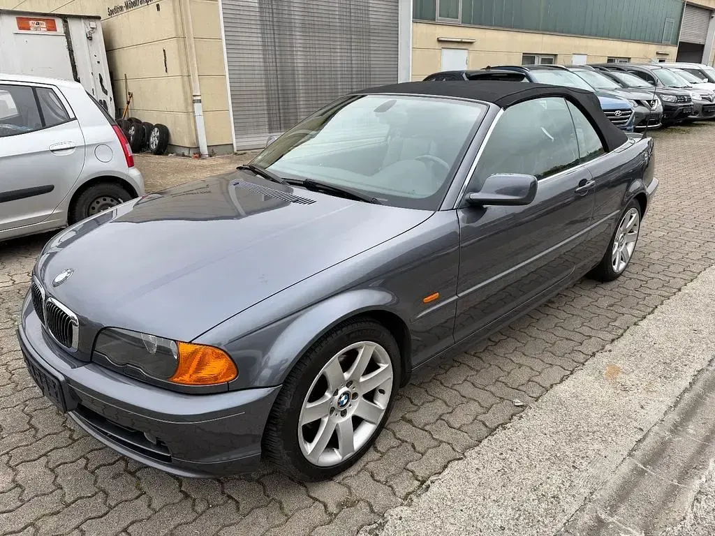 Second-hand BMW 325 Sport Line 192 CP (141 kW) 2002 Gri Cabrio