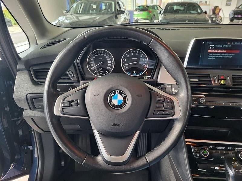 Gebraucht BMW 225 224 PS (164 kW) 2018 Blau Limousine