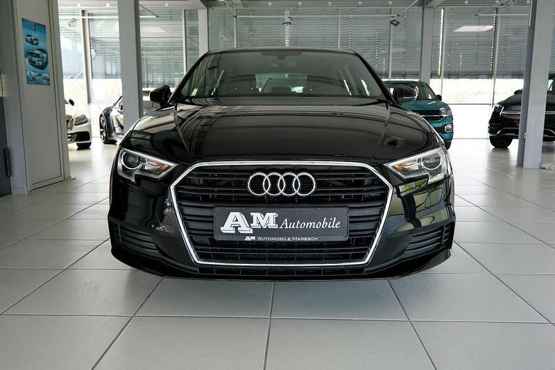 Second-hand Audi A3 Ambiente 150 CP (110 kW) 2018 Negru Berlinǎ