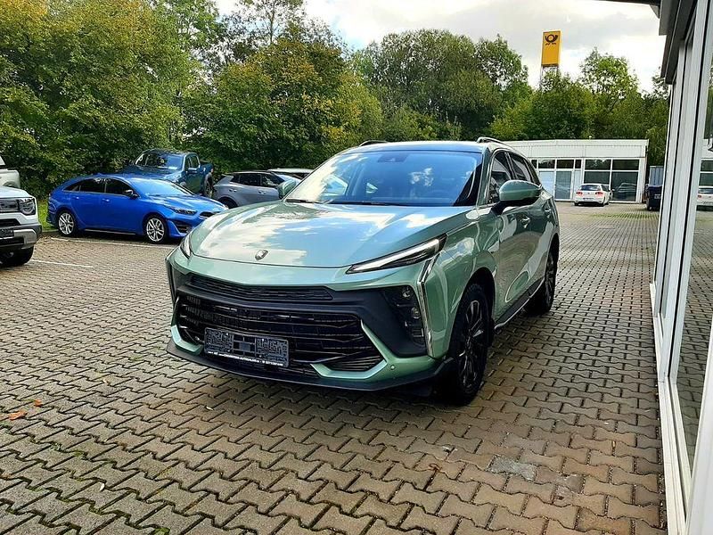 Neu DFSK Forthing 5 177 PS (130 kW) 2026 Grün SUV