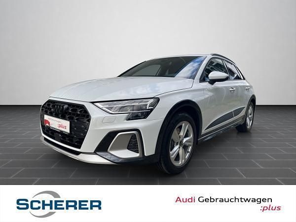 Weiß (gletscherweiß metallic) Gebraucht 2024 Audi A3 Ambiente Kombi | 33.690 € (Fairer Preis) - Bild 1/4