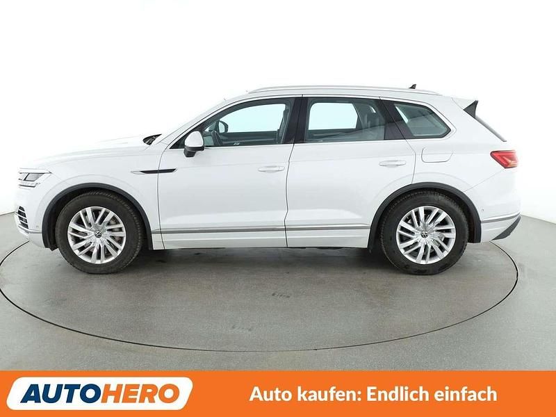 Gebraucht VW Touareg Elegance 381 PS (280 kW) 2021 Oryxweiss SUV