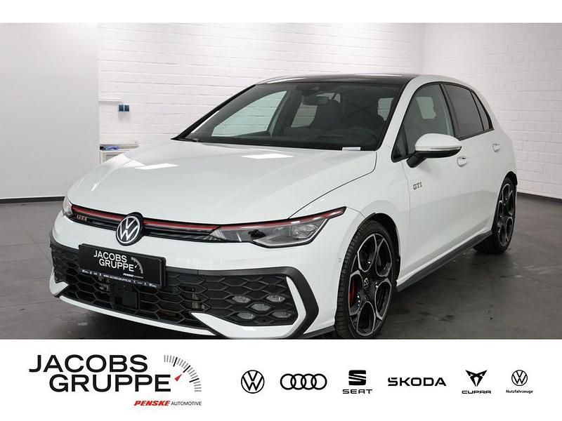 Weiß Gebraucht 2024 VW Golf GTI Limousine | 39.960 € (Teuer) - Bild 1/4