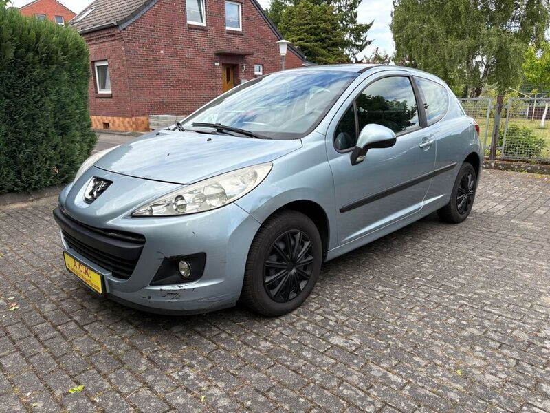 Blau Gebraucht 2010 Peugeot 207 Tendance Kleinwagen | 2.600 € (Fairer Preis) - Bild 1/4