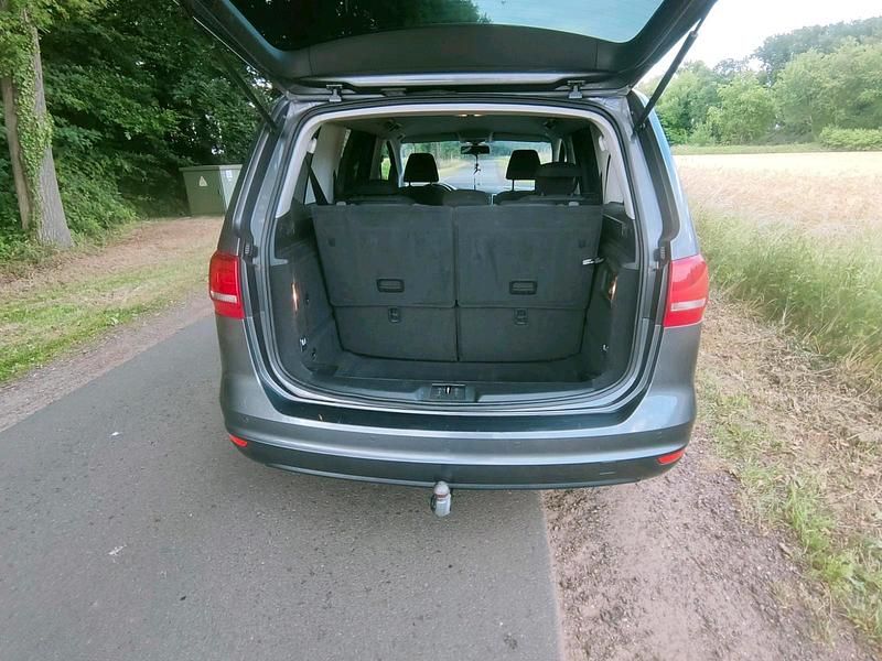 Gebraucht VW Sharan 150 PS (110 kW) 2011 Braun Van / Kleinbus