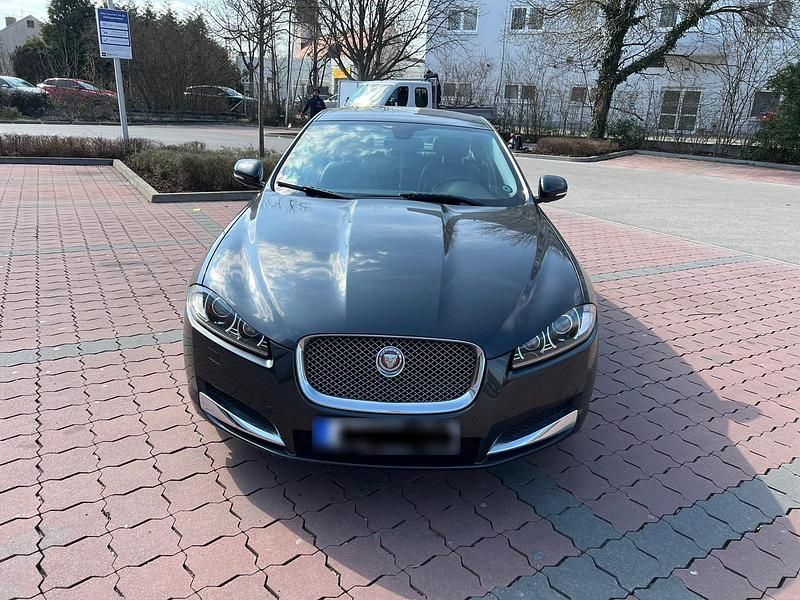 Gebraucht Jaguar XF 200 PS (147 kW) 2013 Schwarz Limousine