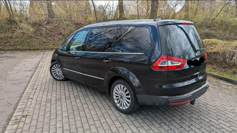 Second-hand Ford Galaxy 140 CP (102 kW) 2011 Negru Monovolum