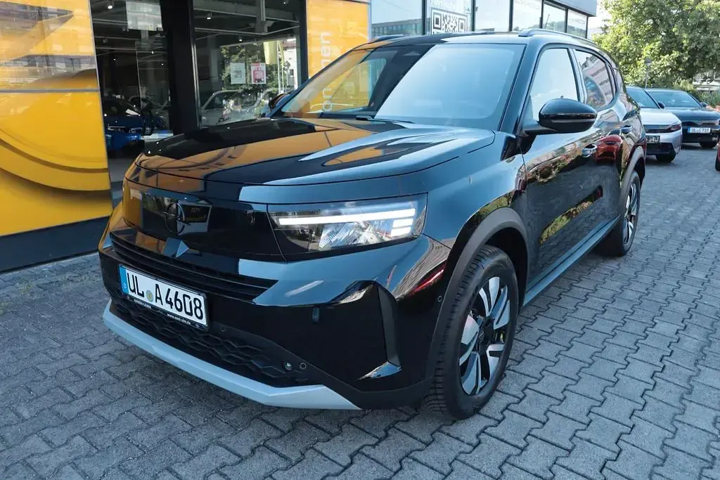 Gebraucht Opel Frontera Ultimate 145 PS (106 kW) 2026 Schwarz SUV