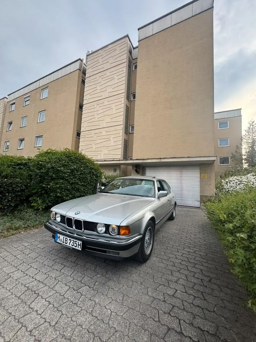 Brugt BMW 735 211 HK (155 kW) 1990 Sølv Sedan