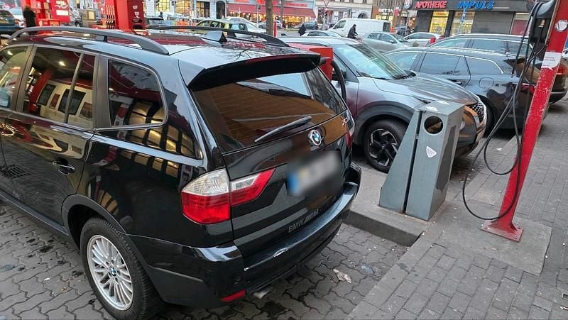 Second-hand BMW X3 170 CP (125 kW) 2008 Negru SUV