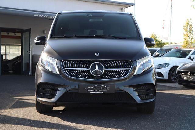 Gebraucht Mercedes V300 AMG line 239 PS (175 kW) 2022 Grau (graphitgrau metallic dunkel mb) Van / Kleinbus