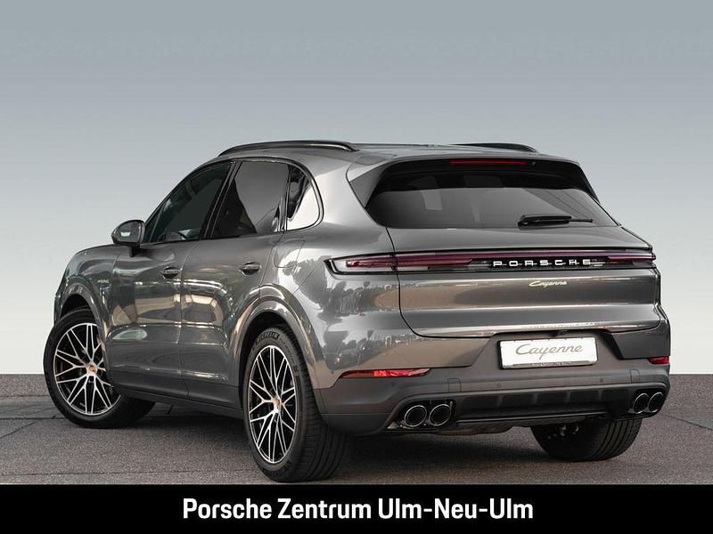 Gebraucht Porsche Cayenne 470 PS (345 kW) 2025 Grau SUV