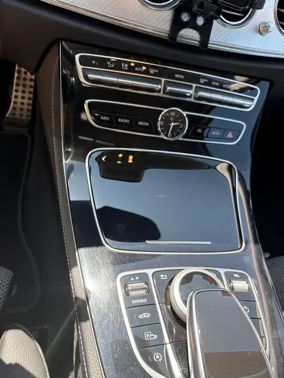 Gebraucht Mercedes E220 All-Terrain 194 PS (142 kW) 2019 Schwarz Kombi
